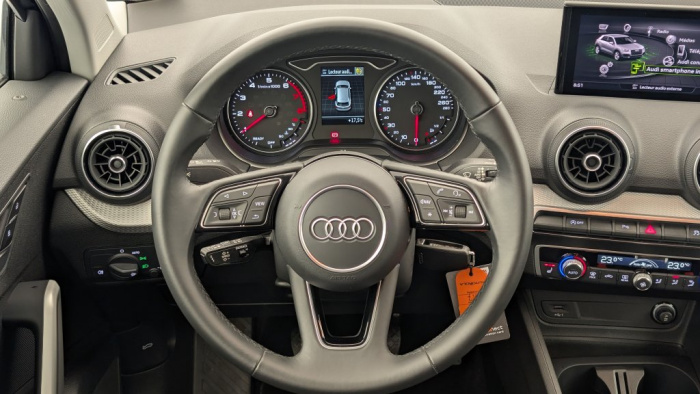 AUDI Q2