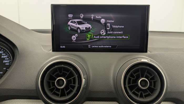 AUDI Q2
