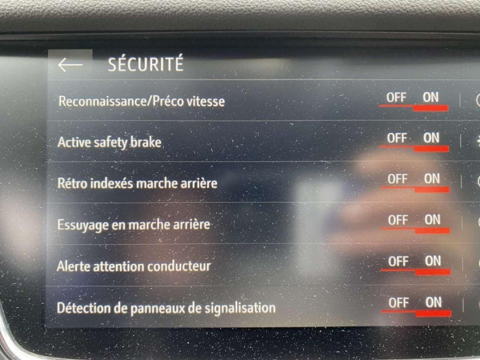 OPEL GRANDLAND X