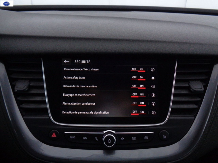 OPEL GRANDLAND X