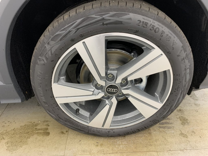 AUDI Q2
