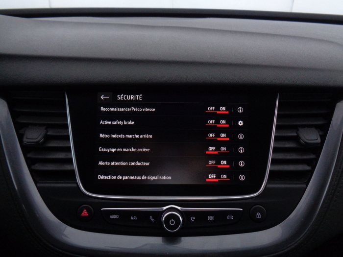 OPEL GRANDLAND X